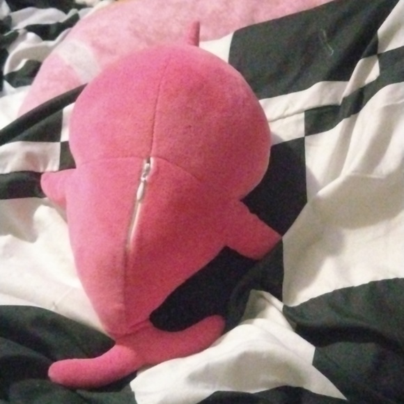 Mommy shark stuffy - Picture 3 of 5